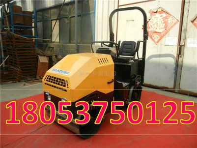 全液壓驅(qū)動(dòng)新篇章 深度解析2噸座駕式雙鋼輪壓路機(jī)及其核心液壓系統(tǒng)